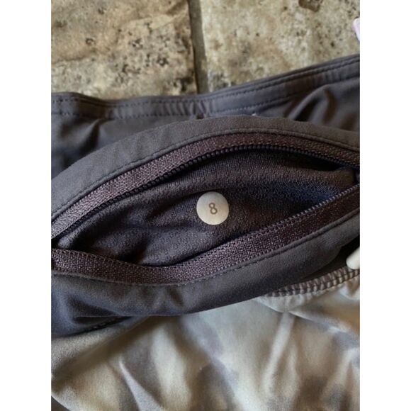 EUC Lululemon Run Speed Pleat Skirt in Ghost Snowy Owl 8 - Picture 5 of 5